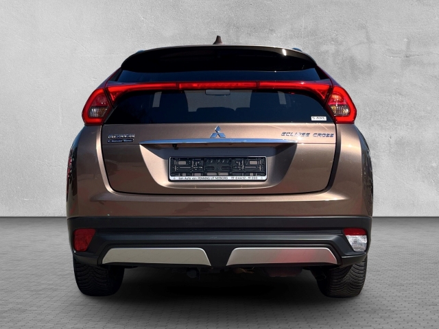 Eclipse Cross Top 2,2 DiD 4WD AUT LED ACC KAMERA LEDER