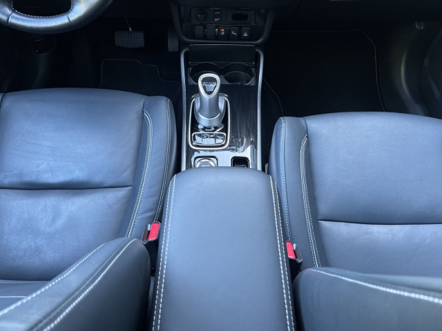Outlander PHEV 4WD TOP LED ACC NAVI KLIMA GD PDC