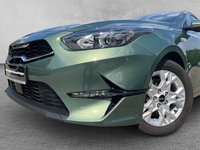 Cee'd 1.5T DCT7 VISION KOMFORT NAVI ACC Klima SHZ PDC