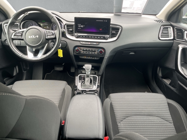 Cee'd 1.5T DCT7 VISION KOMFORT NAVI ACC Klima SHZ PDC