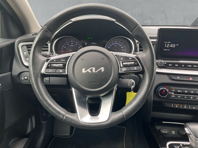 Cee'd 1.5T DCT7 VISION KOMFORT NAVI ACC Klima SHZ PDC