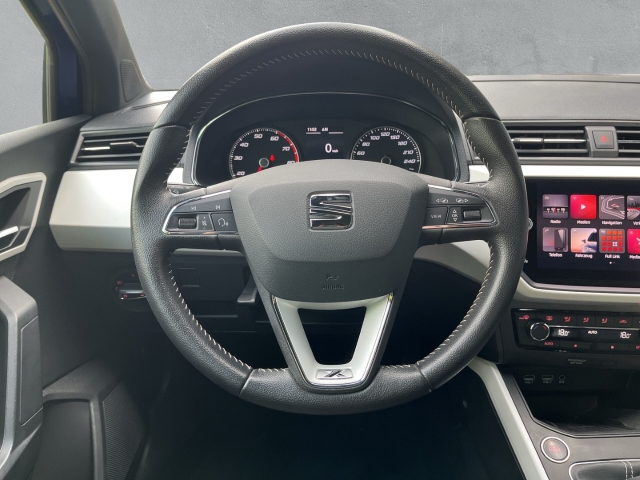 Arona XCELLENCE 1.0 TSI FULL-LINK LED TEMPOMAT KLIMA NAVI