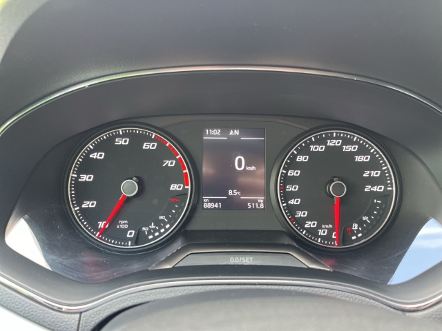 Arona XCELLENCE 1.0 TSI FULL-LINK LED TEMPOMAT KLIMA NAVI