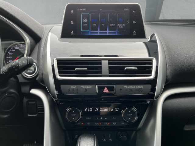 Eclipse Cross Intro Edition 1.5 T HUD LED ACC BT KLIMA