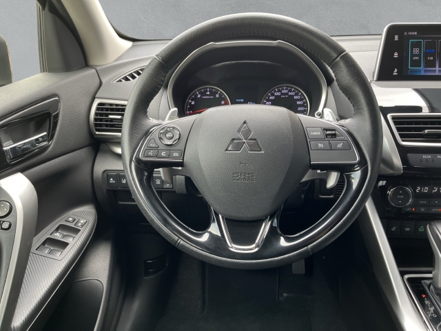 Eclipse Cross Intro Edition 1.5 T HUD LED ACC BT KLIMA
