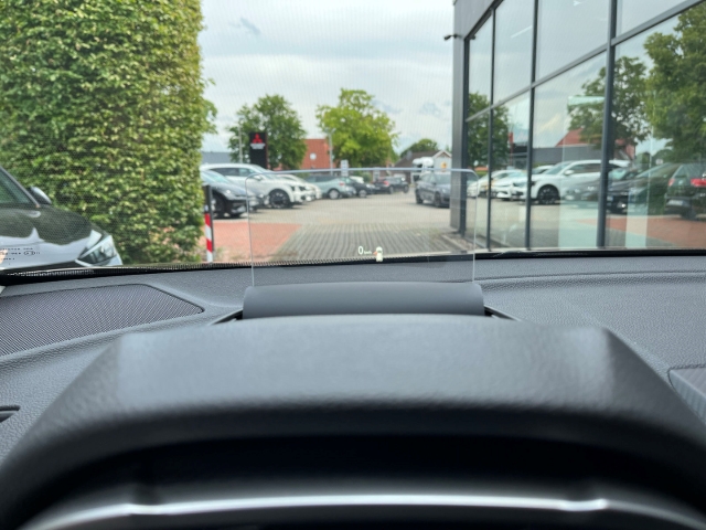 Eclipse Cross Intro Edition 1.5 T HUD LED ACC BT KLIMA
