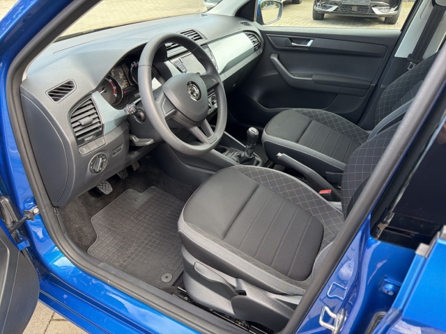 Fabia Drive 1.0 MPI Lichtsensor Klima PDC Servo SHZ