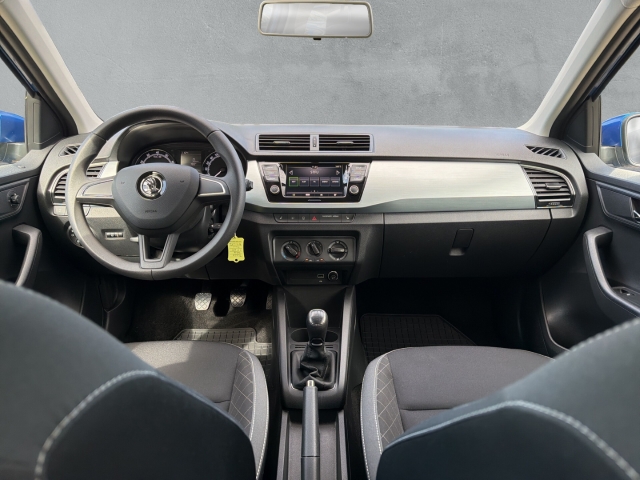 Fabia Drive 1.0 MPI Lichtsensor Klima PDC Servo SHZ