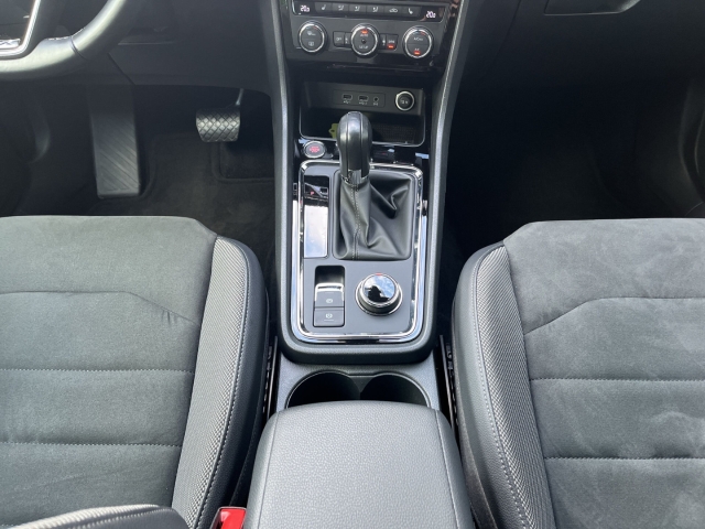 Ateca Xcellence 1.5 TSI BEATS AHK FULL-LINK LED ACC