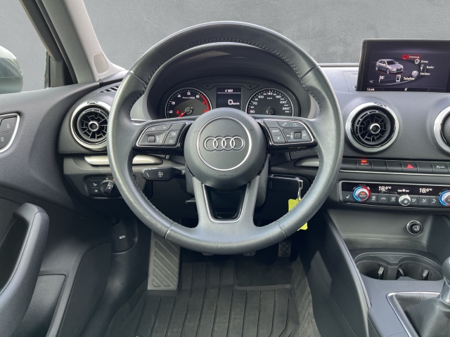 A3 Sportback 30 TFSI Basis Navi Bi-Xenon Klima SD SHZ