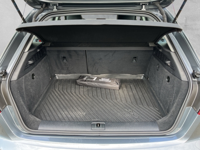 A3 Sportback 30 TFSI Basis Navi Bi-Xenon Klima SD SHZ