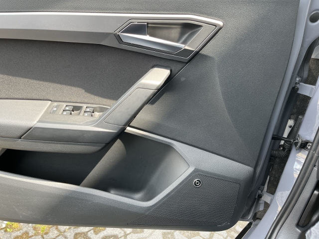 Arona FR Anniversary Edition 1.0 TSI LED KLIMA NAVI PDC