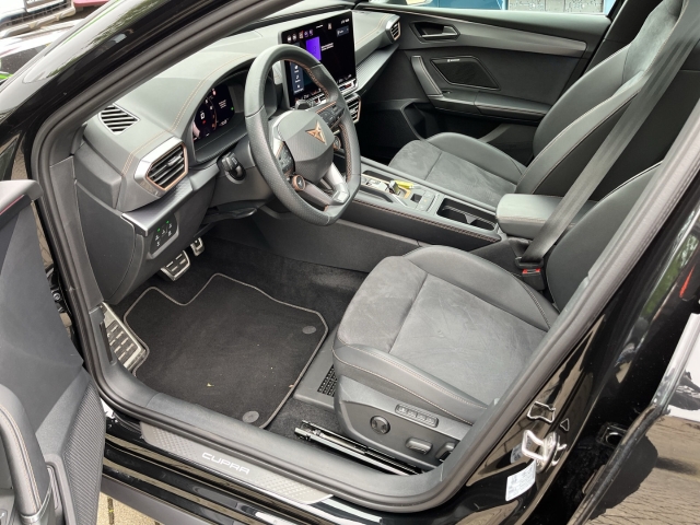 Leon ST 1.5 eTSI Sennheiser FULL-LINK ACC KLIMA NAVI PANO