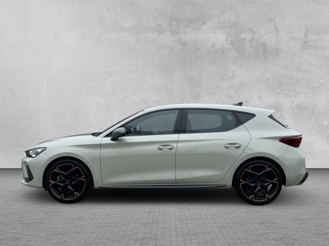 Leon 1.5 eTSI DSG Sennheiser DCC Matrix LED ACC KAMERA PDC