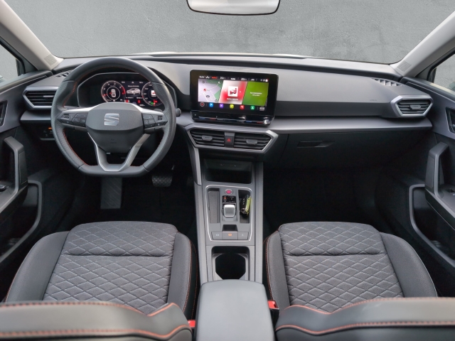 Leon ST FR 2.0 TDI DSG LED ACC FULL LINK KAMERA