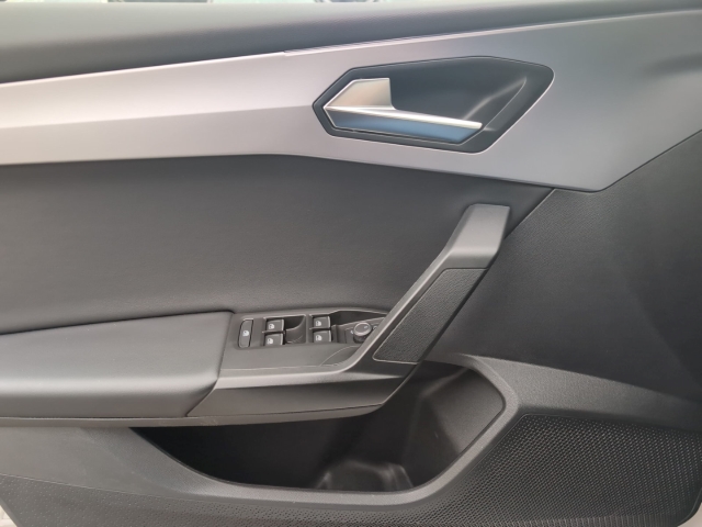 Leon ST FR 2.0 TDI DSG LED ACC FULL LINK KAMERA