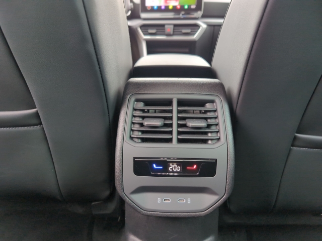 Leon ST FR 2.0 TDI DSG LED ACC FULL LINK KAMERA