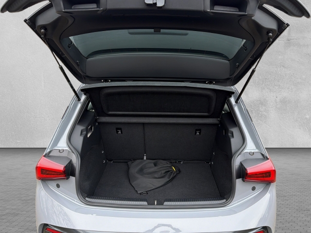 Born 58 Kwh LED KLIMA PDC DIGITALES COCKPIT