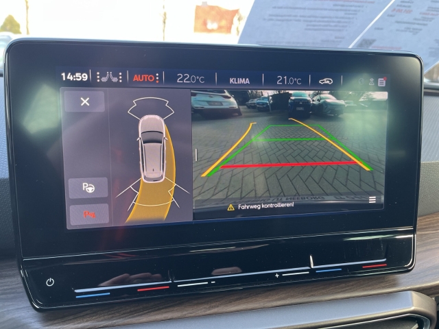 Leon Sportstourer Xcellence 1.5 eTSI BEATS AUDIO ACC LED