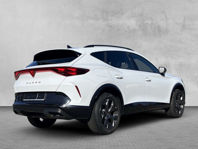 Formentor 1.5 eTSI FULL-LINK KAMERA FRONT ASSIST BLUETOOTH