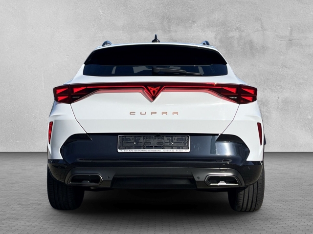 Formentor 1.5 eTSI FULL-LINK KAMERA FRONT ASSIST BLUETOOTH