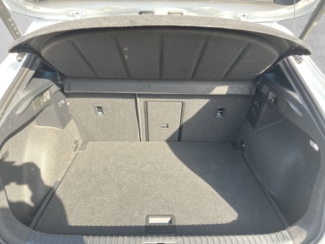 Formentor 1.5 eTSI FULL-LINK KAMERA FRONT ASSIST BLUETOOTH