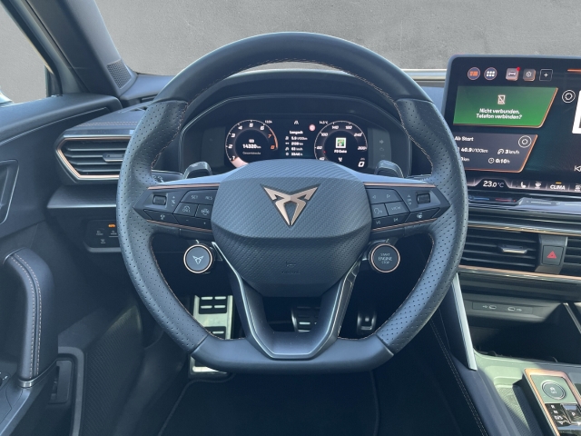 Formentor 1.5 eTSI FULL-LINK KAMERA FRONT ASSIST BLUETOOTH