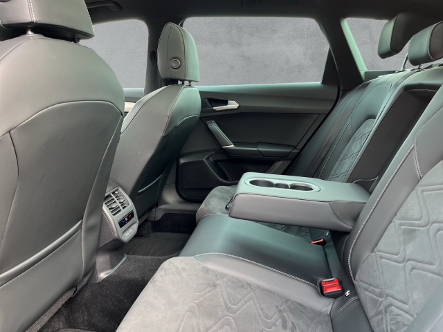 Leon ST Xcellence 2.0 TDI DSG FULL-LINK BEATS BT KLIMA NAVI