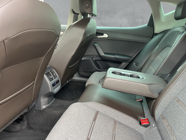 Leon Xcellence 1.4 e-HYBRID LED ACC KLIMA NAV PDC SHZ