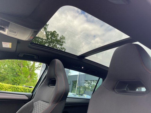 Tarraco FR 1.4 e-HYBRID AHK MEMORY PANO KLIMA BT NAVI