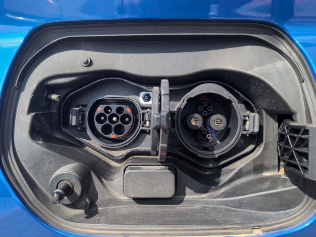 Eclipse Cross 2.4 Plug-in Hybrid 4WD Plus KAMERA NAVI LED GRA