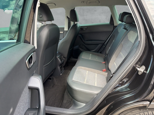 Ateca Xperience 1.5 TSI StandHZG AHK-klappbar BT Navi BT