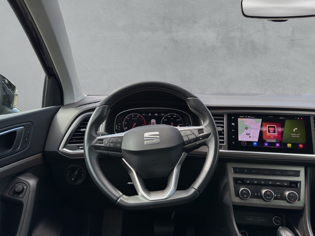 Ateca Xperience 1.5 TSI StandHZG AHK-klappbar BT Navi BT