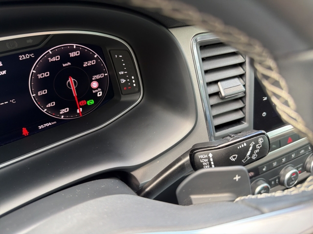 Ateca Xperience 1.5 TSI StandHZG AHK-klappbar BT Navi BT