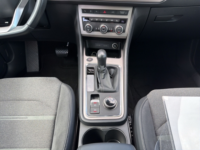 Ateca Xperience 1.5 TSI StandHZG AHK-klappbar BT Navi BT