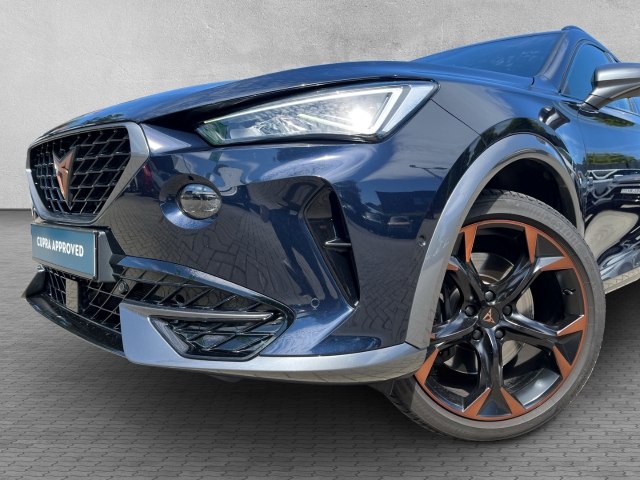 Formentor VZ 2.0 TSI 4Drive PANO AHK Beats-Audio ACC LED SHZ