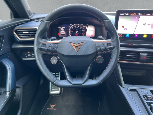 Formentor VZ 2.0 TSI 4Drive PANO AHK Beats-Audio ACC LED SHZ