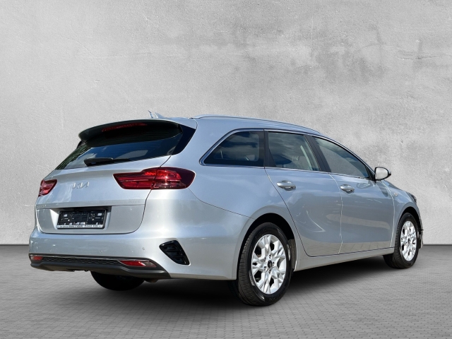 Cee'd SW Vision 1.5T DCT7 KOMF NAV KLIMA