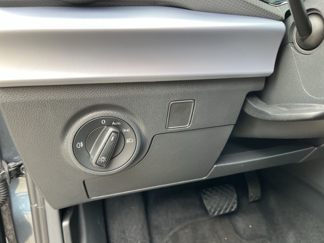 Arona FR 1.0 TSI DSG Full-LINK ACC LED BT KLIMA SHZ PDC