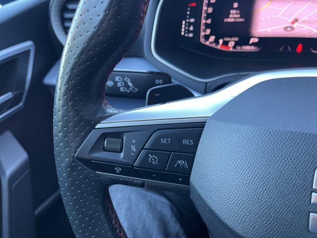 Arona FR 1.0 TSI FULL-LINK Kamera ACC PDCv+h SHZ LED DAB