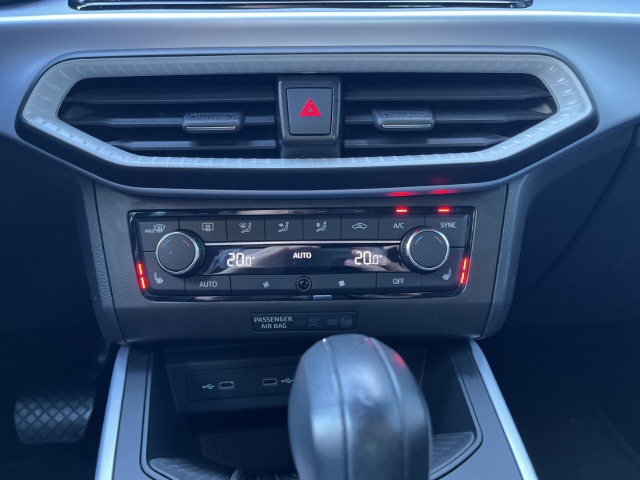 Arona FR 1.0 TSI FULL-LINK Kamera ACC PDCv+h SHZ LED DAB