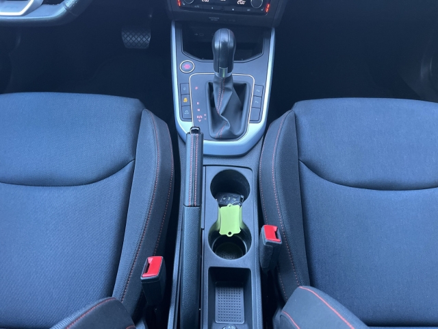 Arona FR 1.0 TSI FULL-LINK Kamera ACC PDCv+h SHZ LED DAB