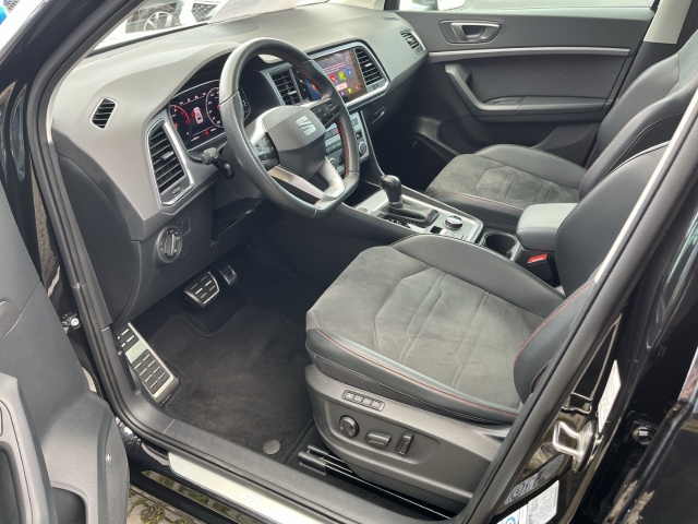 Ateca FR 1.5 TSI DSG AHK Navi LED Full-Link Klima BT ACC