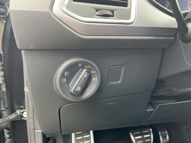 Ateca FR 1.5 TSI DSG AHK Navi LED Full-Link Klima BT ACC