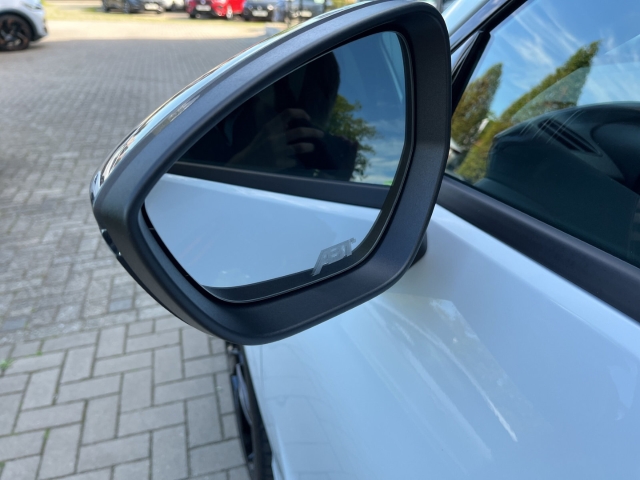 Terramar VZ ABT / UPE: 74.410,-  / 2.0 TSI Edge-Pak. Matrix