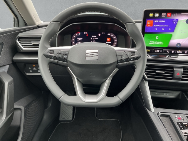 Leon ST 2.0 TDI DSG / UPE: 47.555,-  / Road Edition AHK ACC LED