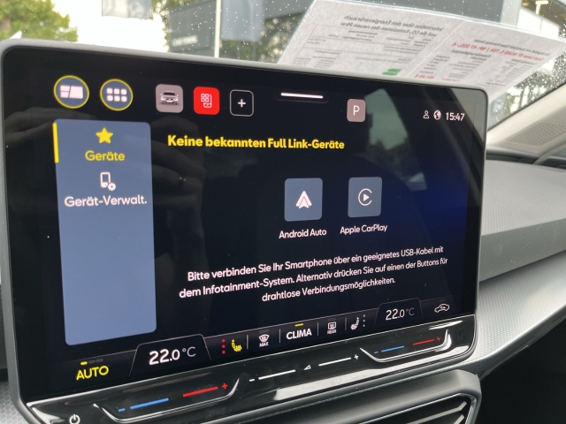 Leon ST 2.0 TDI DSG / UPE: 47.555,-  / Road Edition AHK ACC LED
