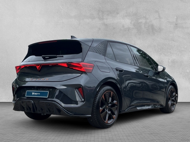 Born 58 kWh / UPE: 45.710,- / BIKE-RACK GJR EDGE NAVI
