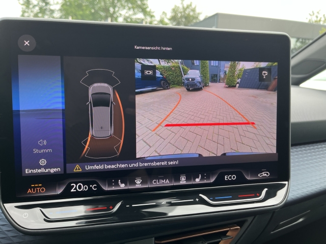 Born 58 kWh / UPE: 45.710,- / BIKE-RACK GJR EDGE NAVI
