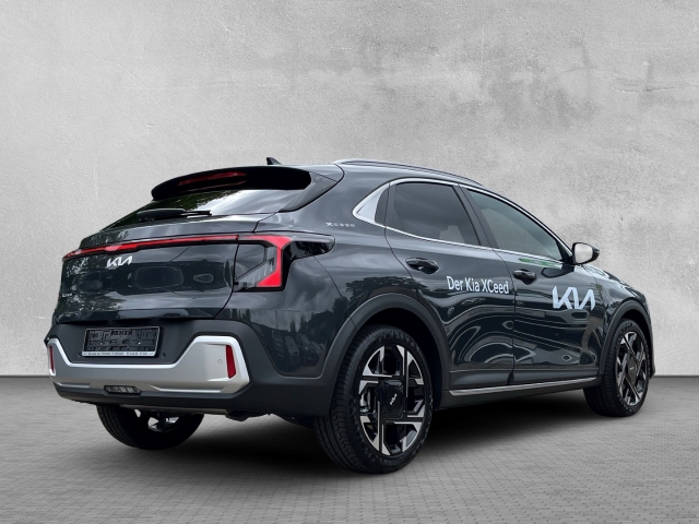 XCee'd PE2 Spirit / UPE: 40.540,- / 1.6T SD ADV Sitz-Pak.